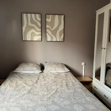 - Hba Appartamento Courbevoie