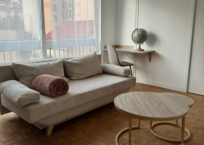 - Hba Appartamento Courbevoie